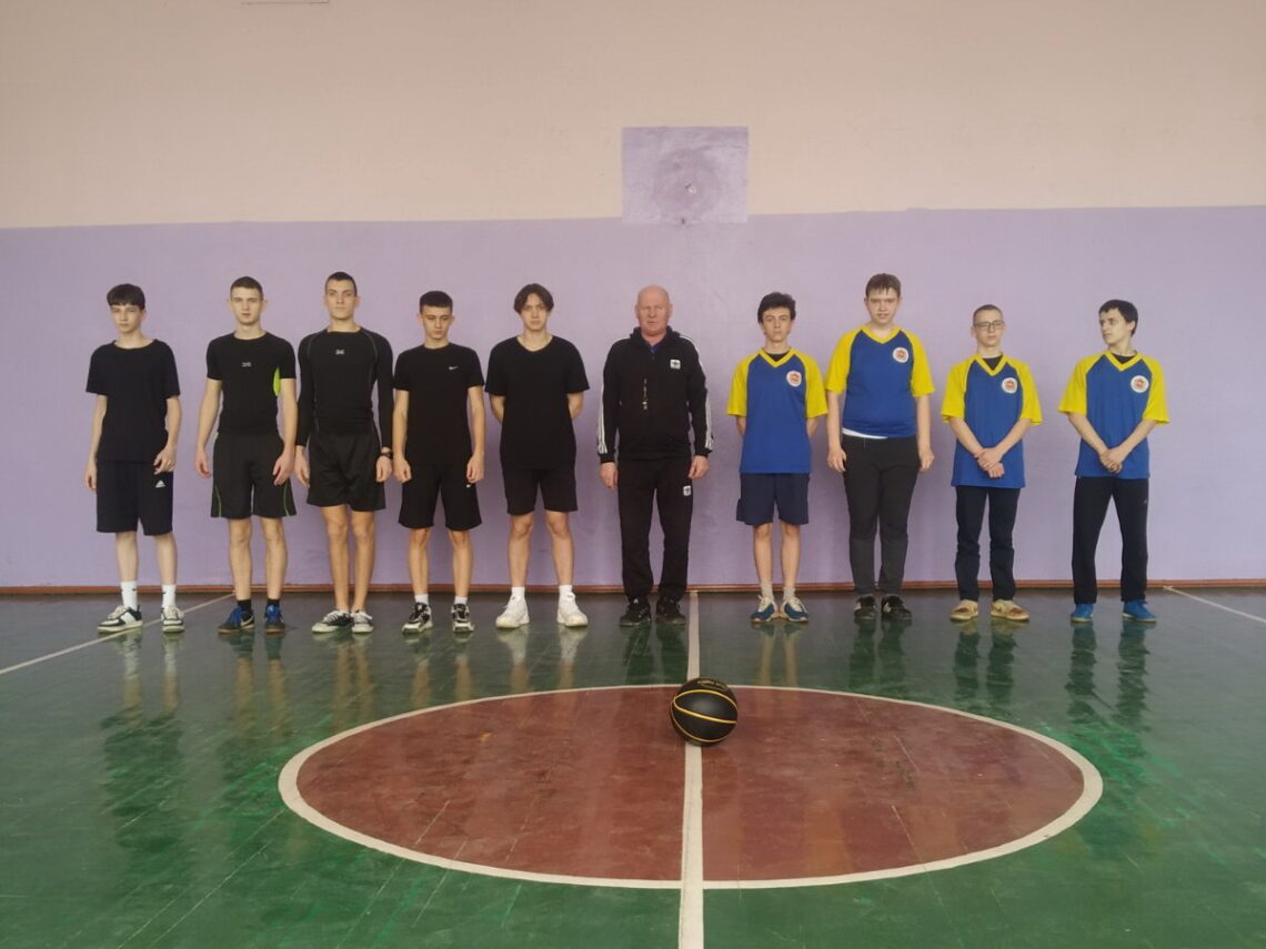 15 марта в ГУО «Средняя школа №2 г.п.Кореличи» прошли соревнования «Стритбол 3х3»
