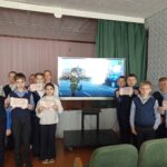 Информационный час в 5 Б "Подвиг белорусского народа. День Победы"